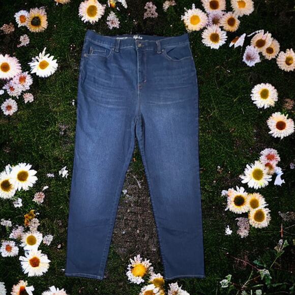 Style & Co Size 16 Straight Leg Jeans - Classic Fit, No Flaws - Picture 1 of 9